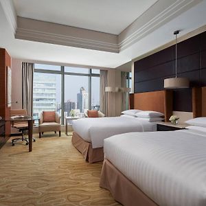 Deluxe Room Guest room 2 Double City view